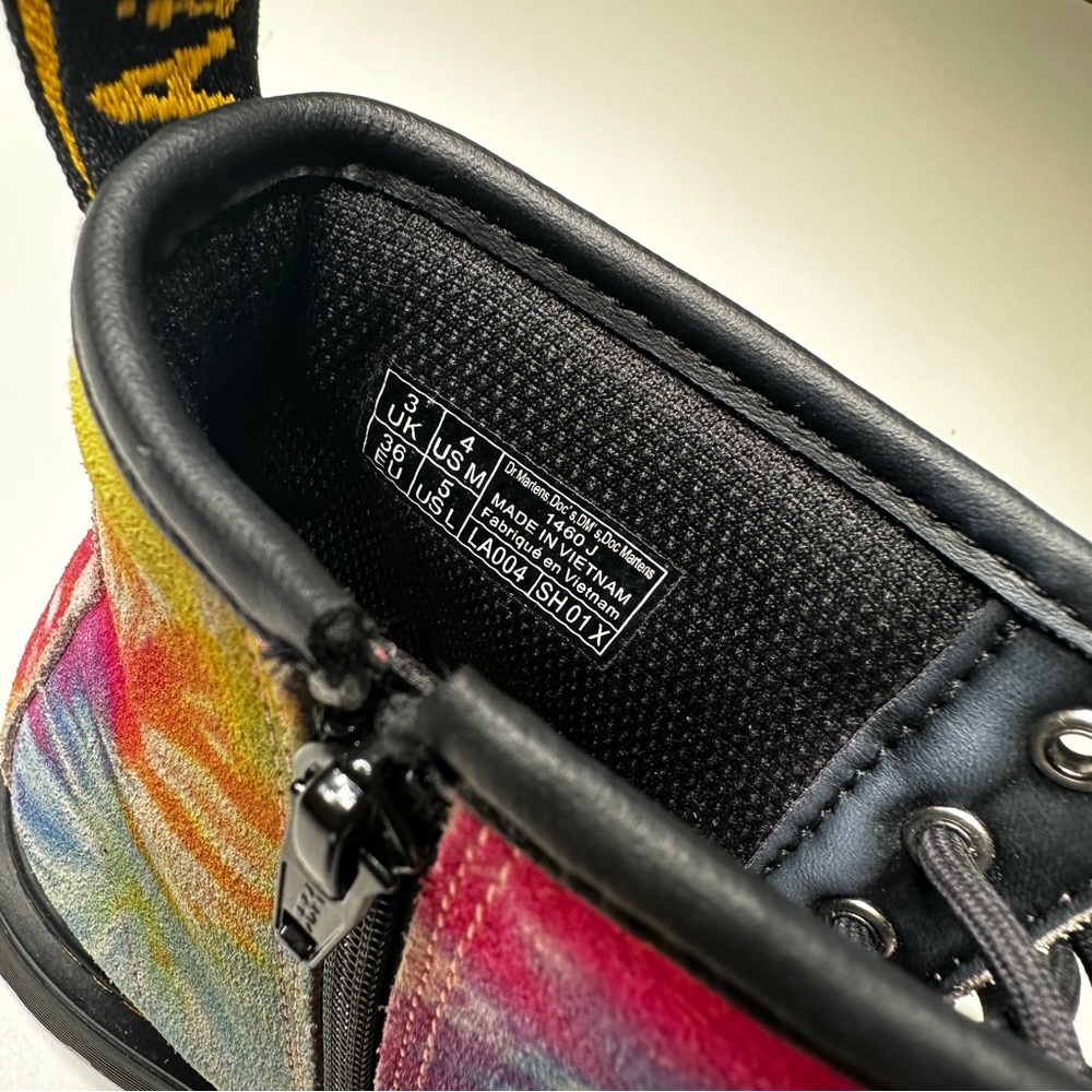 Dr. Martens 1460 Pascal Tie Dye Rainbow Combat Boots Size 4 Big Girl - Picture 6 of 7